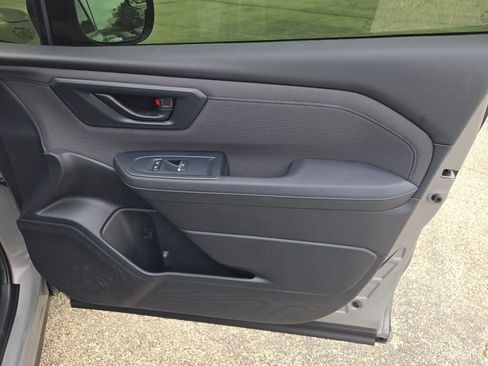 Used 2025 Subaru Forester Premium AWD/4WD image 6