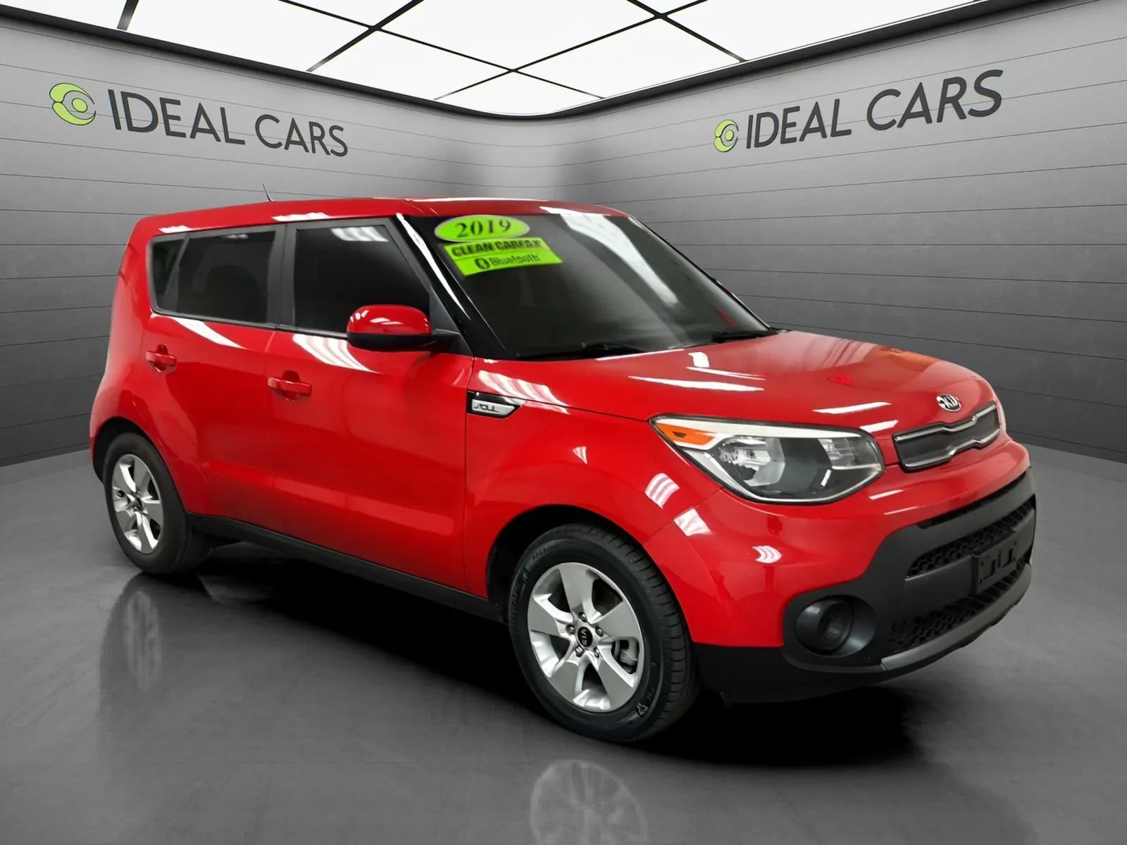 Used 2019 Kia Soul FWD image 3