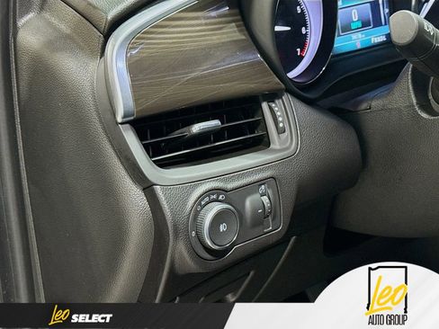Used 2020 Buick Envision Essence FWD image 10