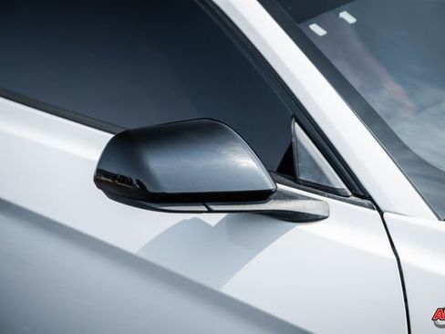 Used 2016 Ford Mustang GT Premium image 29