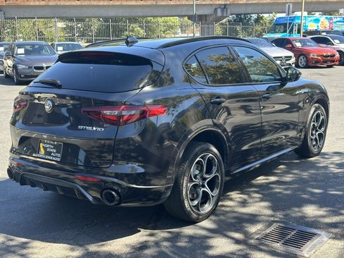 Used 2023 Alfa Romeo Stelvio Veloce AWD/4WD image 8