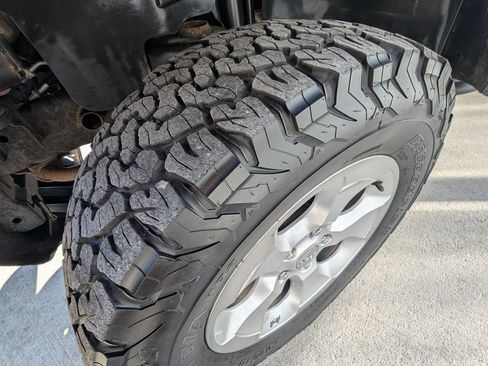 Used 2016 Jeep Wrangler Unlimited Sport AWD/4WD image 31