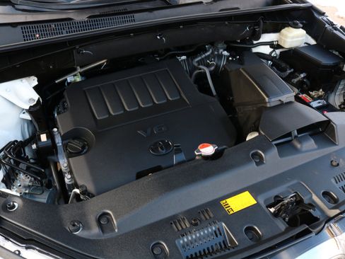 Used 2016 Toyota Highlander Limited image 50