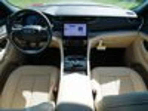 New 2025 Jeep Grand Cherokee Limited w/ Black Appearance Package image 6