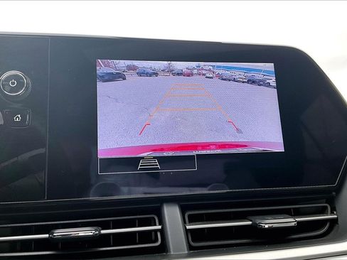 Used 2024 Chevrolet Trax RS w/ Sunroof Package image 19