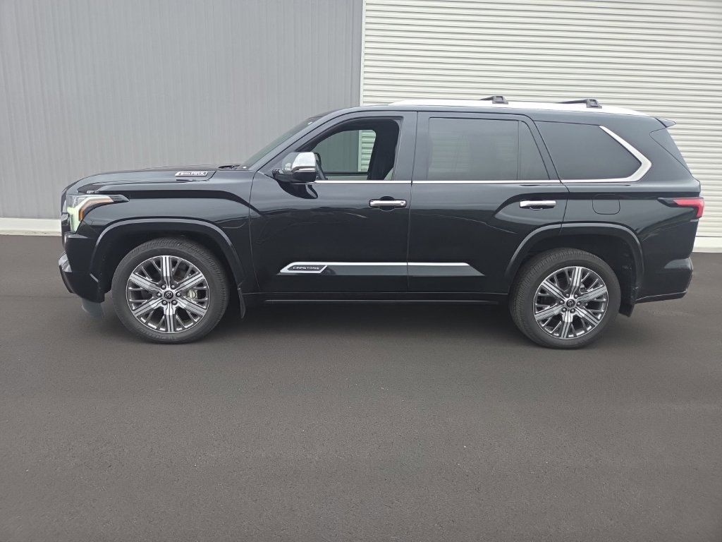 Used 2024 Toyota Sequoia Capstone AWD/4WD image 6