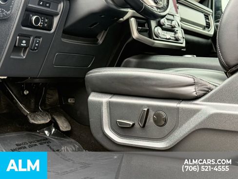 Used 2024 Ford Expedition Max XLT image 16