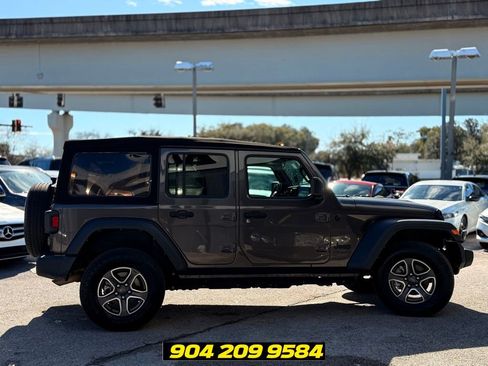 Used 2023 Jeep Wrangler Unlimited Sport AWD/4WD image 8