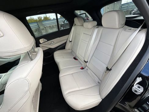 Used 2025 Mercedes-Benz GLE 450e 4MATIC image 37