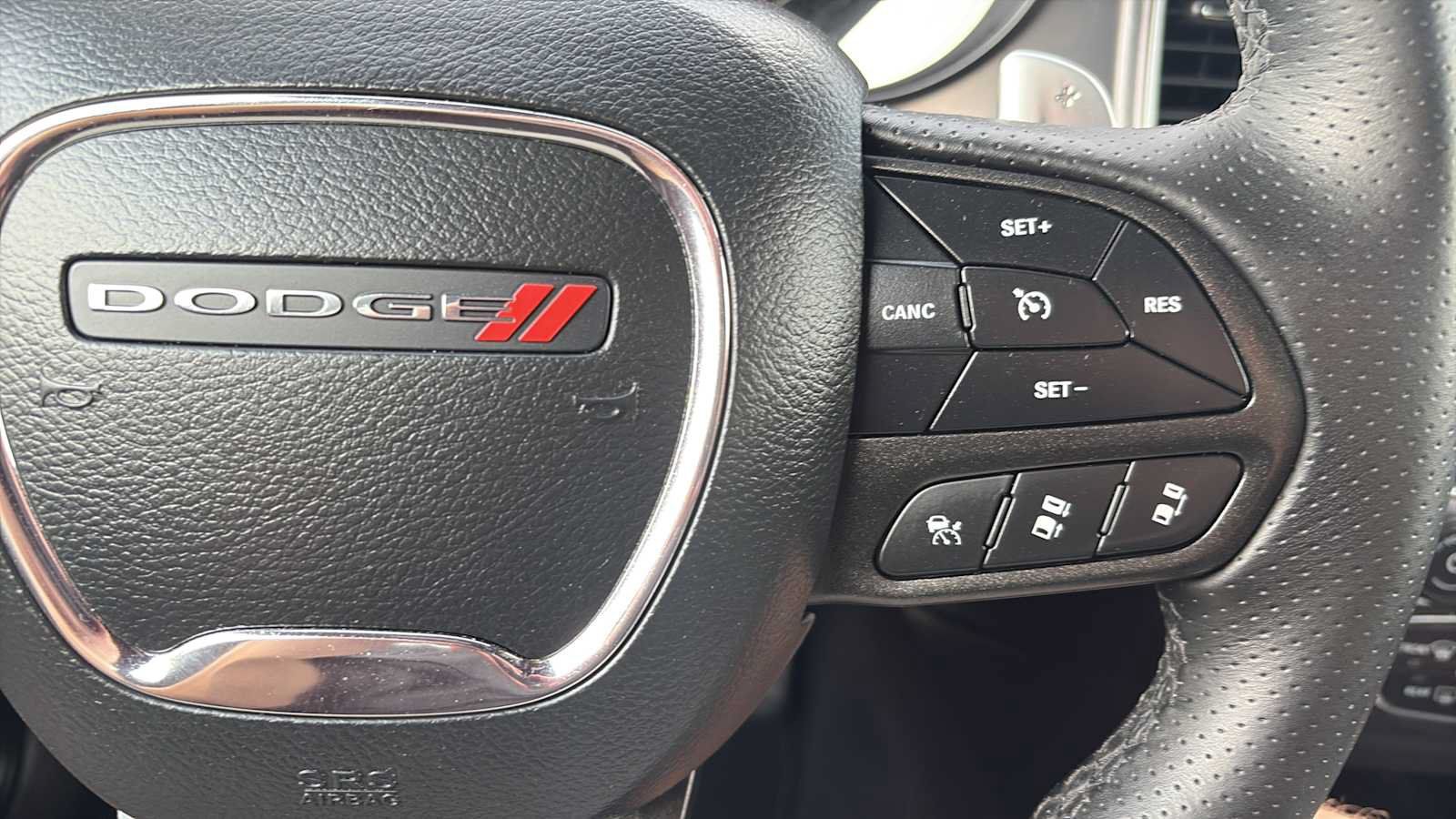 Used 2022 Dodge Charger Scat Pack w/ Dynamics Package RWD image 10