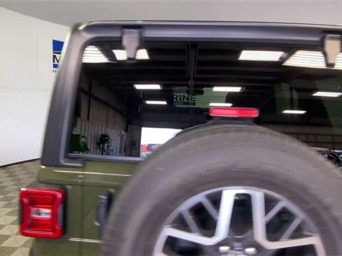 Used 2024 Jeep Wrangler Sahara w/ Technology Group image 9