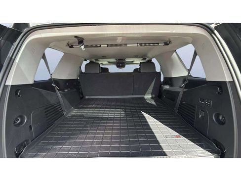 Used 2018 GMC Yukon SLT w/ Open Road Package image 18