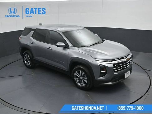 Used 2025 Chevrolet Equinox LT AWD/4WD image 47