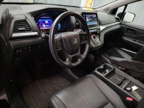Used 2023 Honda Odyssey EX-L image 13