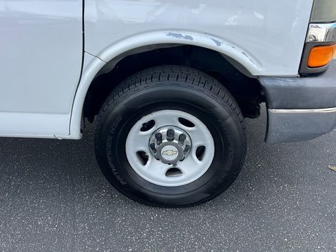 Used 2013 Chevrolet Express 3500 LT w/ LT Preferred Equipment Group image 11