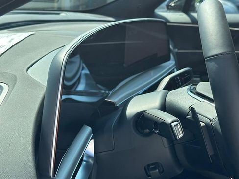 New 2025 Cadillac Lyriq Luxury image 15