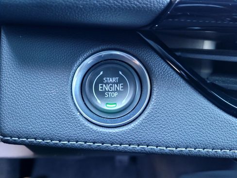 Used 2025 Buick Enclave Preferred FWD image 26