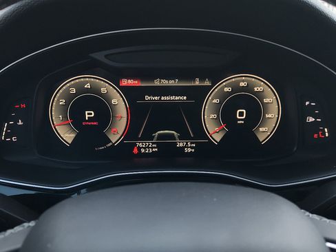 Used 2022 Audi Q8 Premium Plus image 16