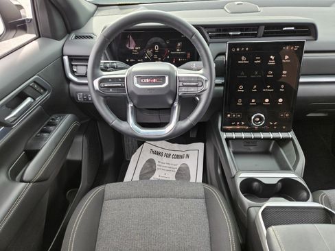 Used 2025 GMC Terrain Elevation image 12