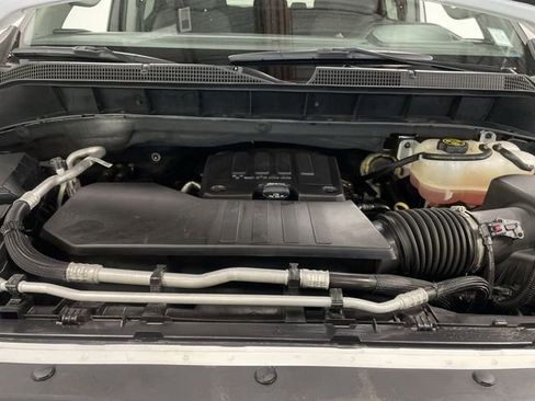 Used 2023 Chevrolet Silverado 1500 LT AWD/4WD image 28