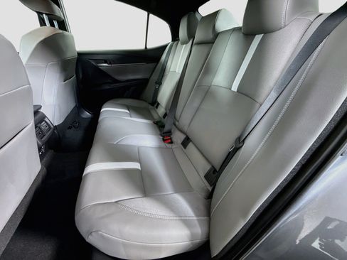 Used 2025 Toyota Camry SE w/ Convenience Package FWD image 25