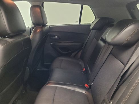 Used 2022 Chevrolet Trax LT AWD/4WD image 18