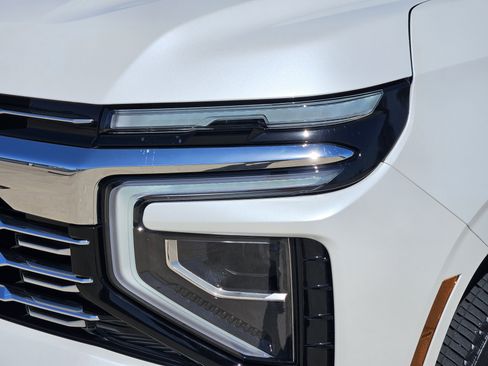 Used 2025 Chevrolet Tahoe Premier image 7