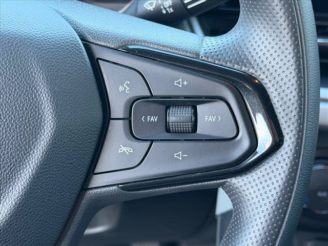 Certified 2024 Chevrolet Trax LS w/ LS Convenience Package FWD image 17