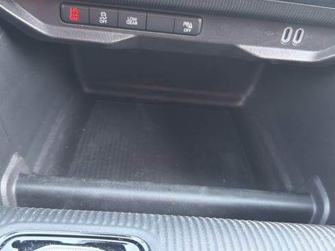 Used 2026 Jeep Cherokee Limited AWD/4WD image 10