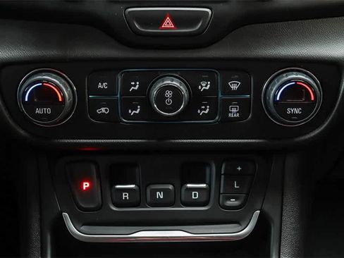 Used 2019 GMC Terrain Denali image 14