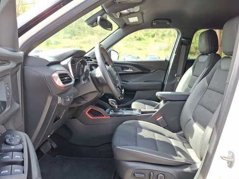 Used 2023 Chevrolet TrailBlazer RS w/ Convenience Package FWD image 13