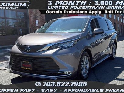 Used 2021 Toyota Sienna XLE