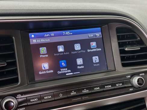 Used 2019 Hyundai Elantra SEL FWD image 13
