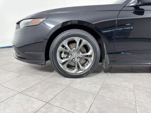 Used 2023 Honda Accord EX-L image 11