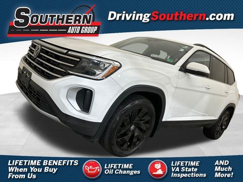 Used 2024 Volkswagen Atlas SE image 1
