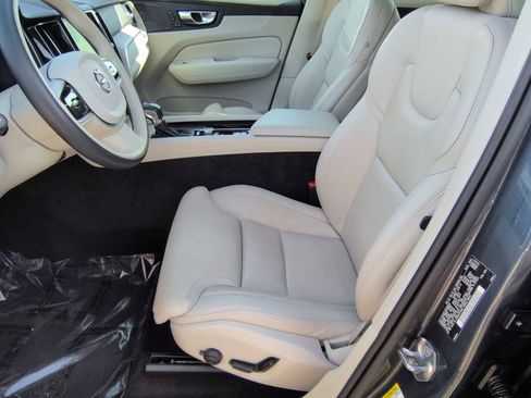 Used 2021 Volvo XC60 T5 Inscription w/ Advanced Package image 16