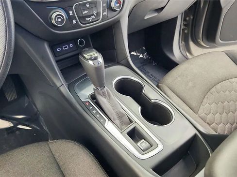 Used 2019 Chevrolet Equinox LT FWD image 33