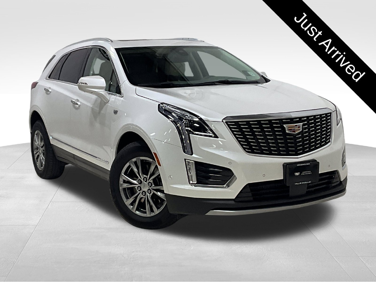 Used 2023 Cadillac XT5 Premium Luxury w/ Technology Package AWD/4WD image 1