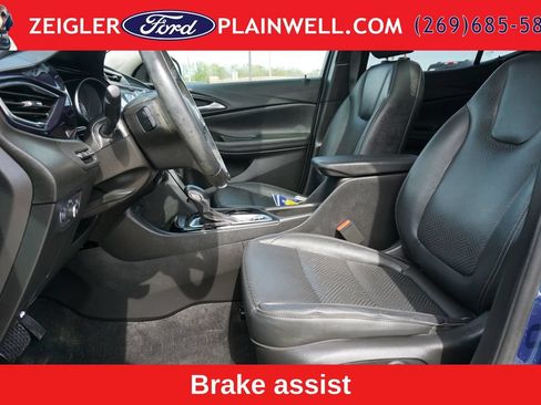 Used 2021 Buick Encore GX Essence w/ Advanced Technology Package AWD/4WD image 17