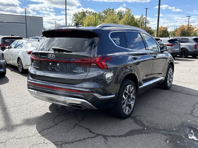 Used 2022 Hyundai Santa Fe Calligraphy AWD/4WD image 2