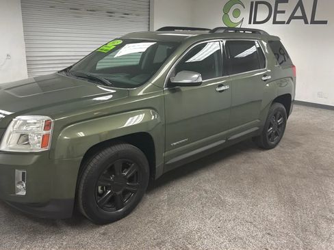 Used 2015 GMC Terrain SLE AWD/4WD image 1