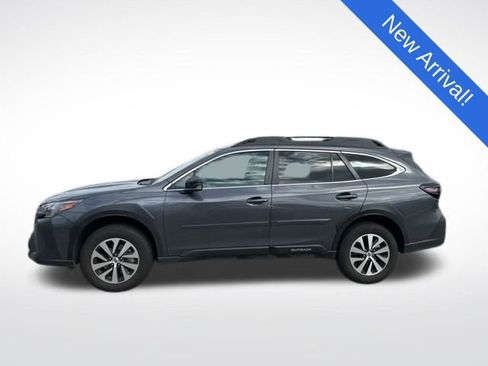 Used 2024 Subaru Outback Premium image 4