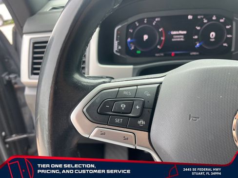 Used 2020 Volkswagen Atlas Cross Sport SEL Premium AWD/4WD image 18