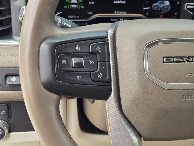 Used 2023 GMC Yukon Denali RWD image 27