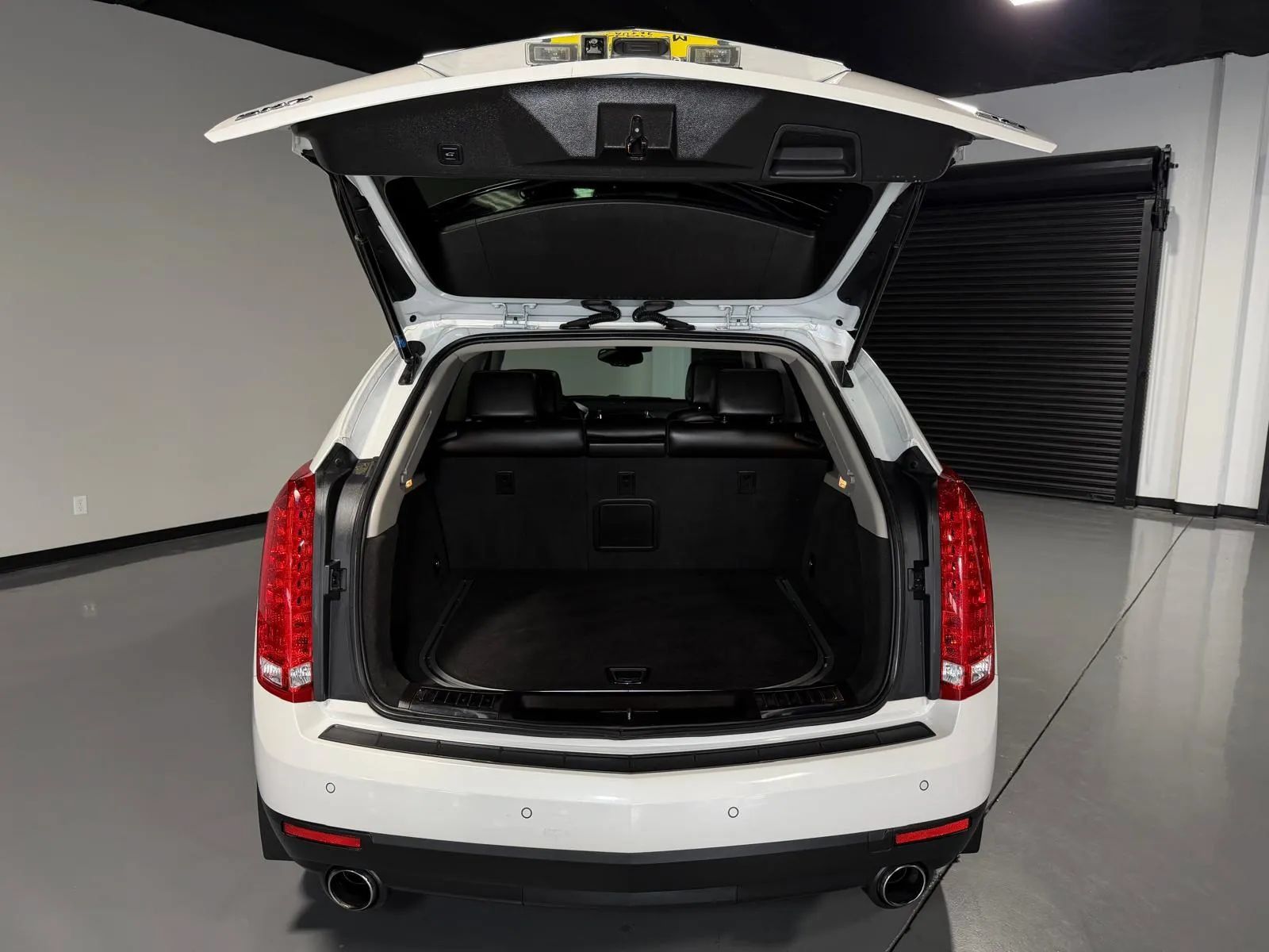 Used 2013 Cadillac SRX Luxury w/ Driver Awareness Package FWD image 13