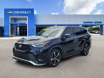 Used 2022 Toyota Highlander XSE