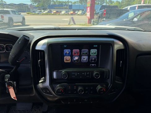 Used 2017 Chevrolet Silverado 1500 LT w/ All Star Edition AWD/4WD image 6