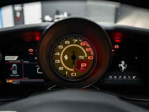 Used 2021 Ferrari F8 Tributo RWD image 25