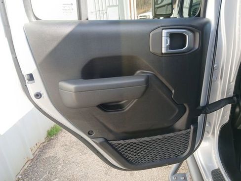 Used 2024 Jeep Wrangler Sport S image 22