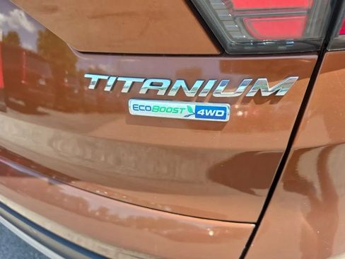 Used 2017 Ford Escape Titanium AWD/4WD image 16